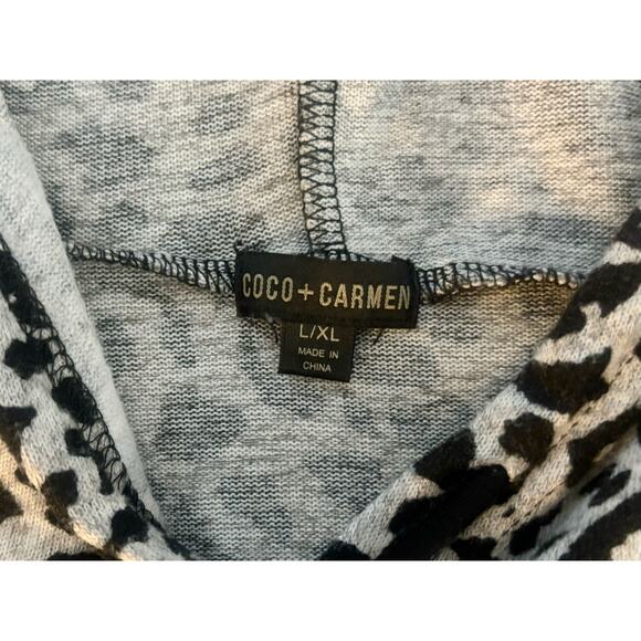 Coco + Carmen Gray/Black Hooded Cheetah Print Sweater Womens Size L/XL - Picture 6 of 7